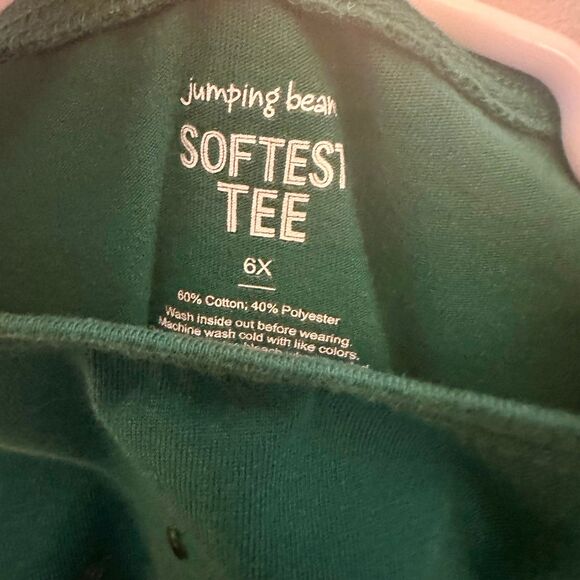 Girl’s Christmas Tree Shirt Size 6 - Picture 4 of 6